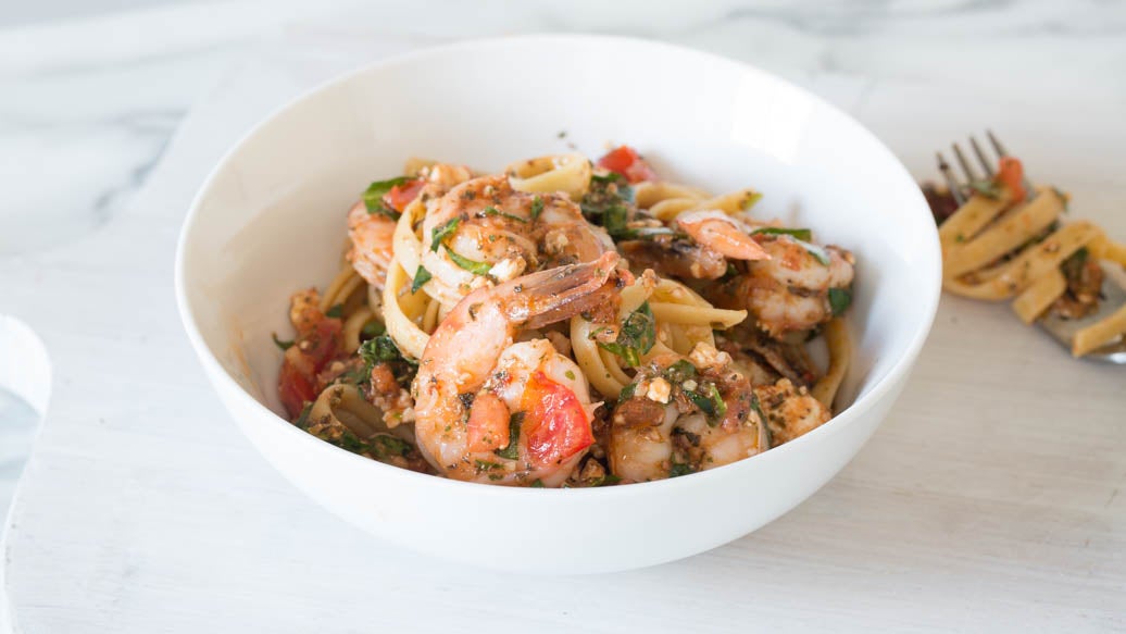 Pâtes aux crevettes et au feta