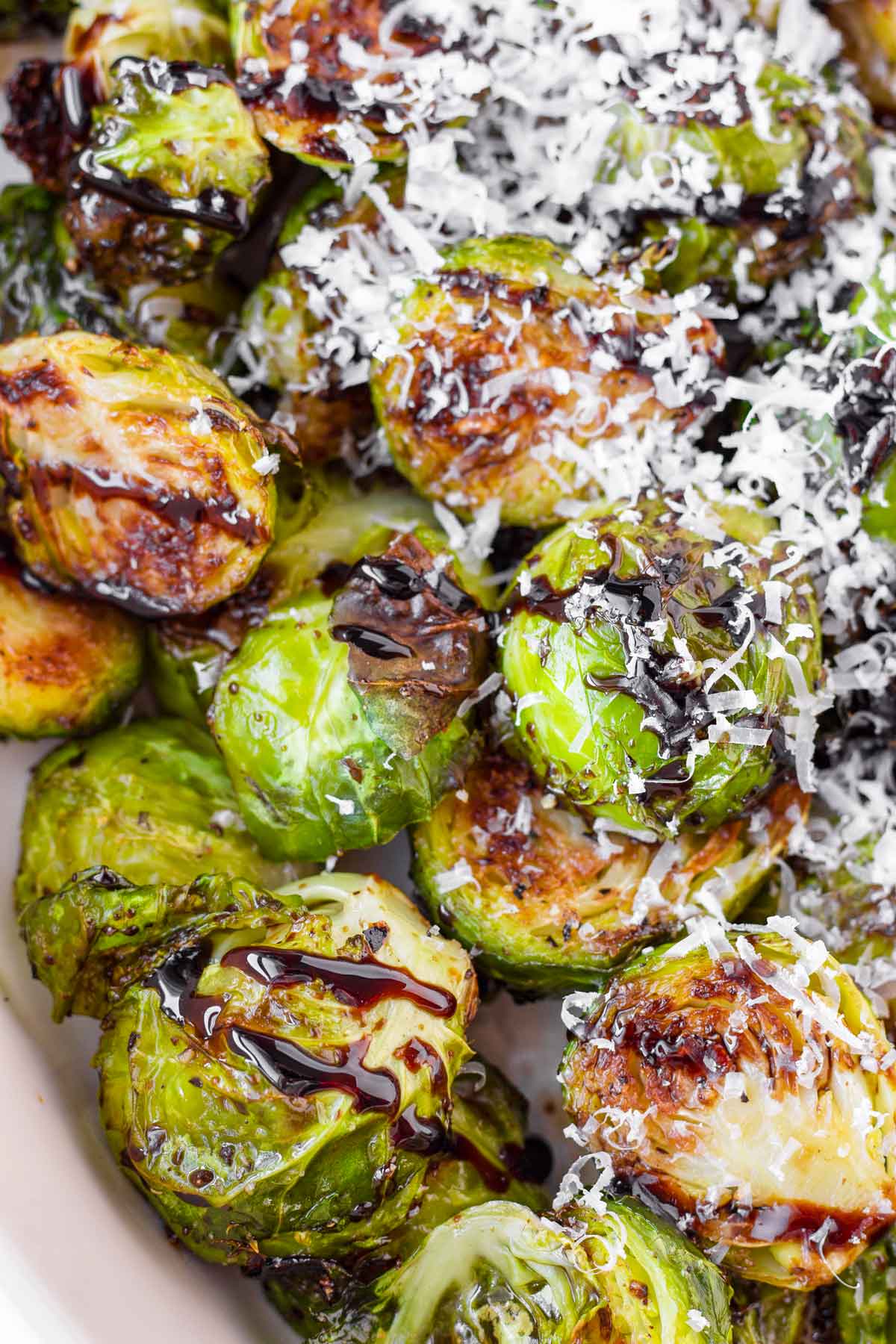 Choux de Bruxelles rôtis au balsamique et au parmesan